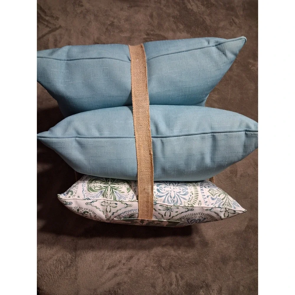 Tommy Bahama Outdoor 3 Pillow Set Blue Medallion Watercolor Patio Easter NWT